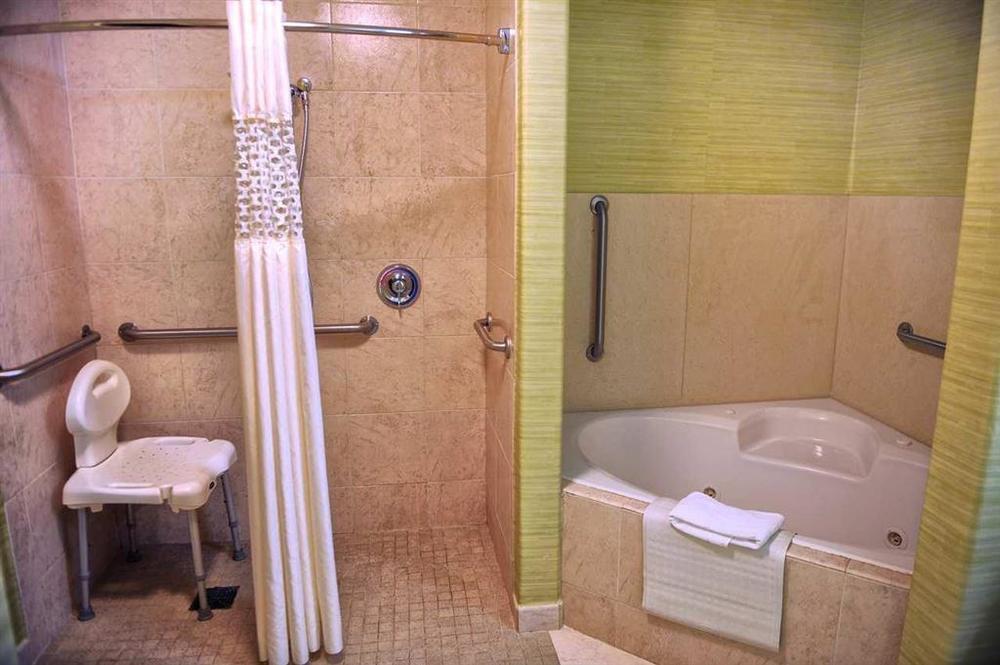 Hampton Inn&suites Hotel