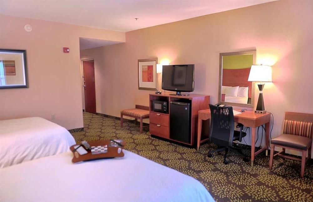 Hampton Inn&suites 3*