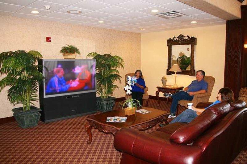 Hampton Inn&suites Hotel