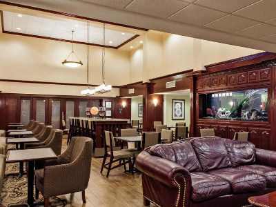Hampton Inn&suites 3*