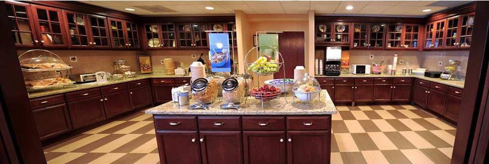 Hampton Inn&suites Hotel 3*