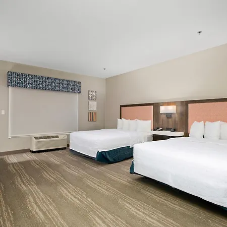 Hampton Inn & Suites Harlingen Exterior photo